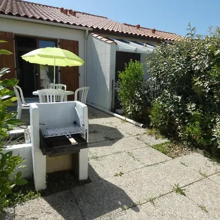 Charmante Maison Avec Mezzanine, Terrasse Et Piscine, Proche - 4 Pers. - Fr-1-540-167 Notre-Dame-de-Monts